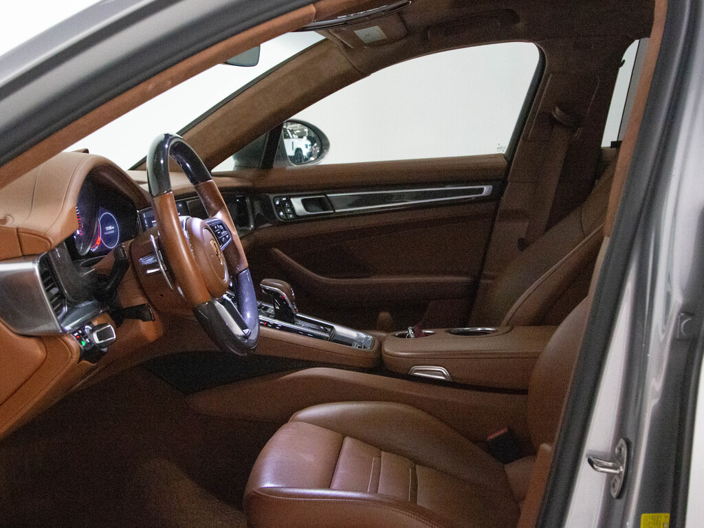 2019 Porsche Panamera GTS, Toronto, Cash