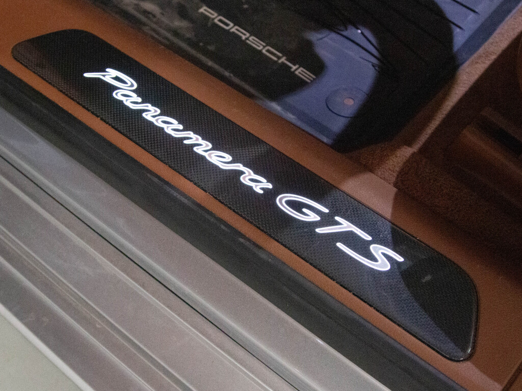 2019 Porsche Panamera GTS, Toronto, Cash