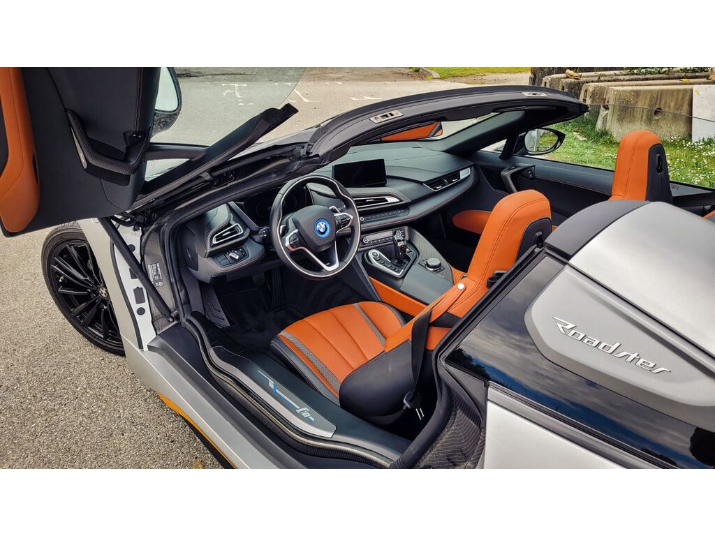 2019 BMW i8 Excellent condition!!! Rare find, accident free, Vancouver, Cash