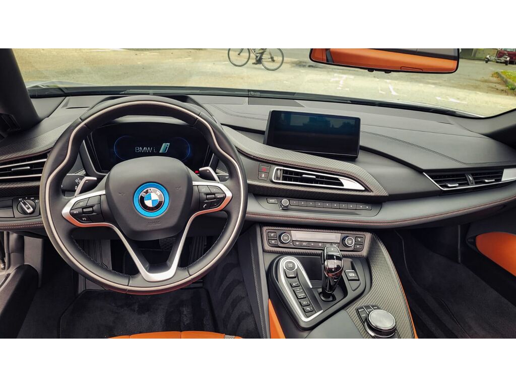 2019 BMW i8 Excellent condition!!! Rare find, accident free, Vancouver, Cash