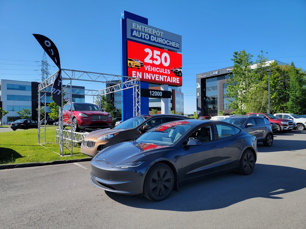 Tesla Model 3 2024