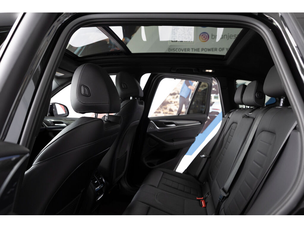 2021 BMW X3 PHEV xDrive30e, Vancouver, Cash