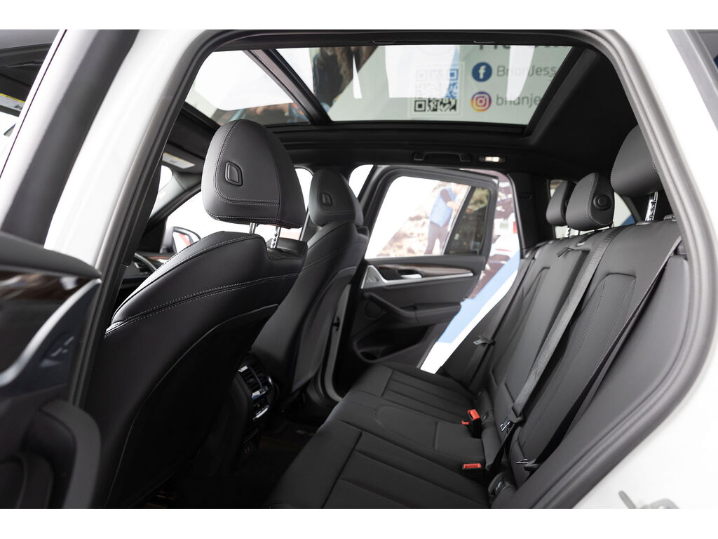 2022 BMW X3 xDrive30i, Vancouver, Cash