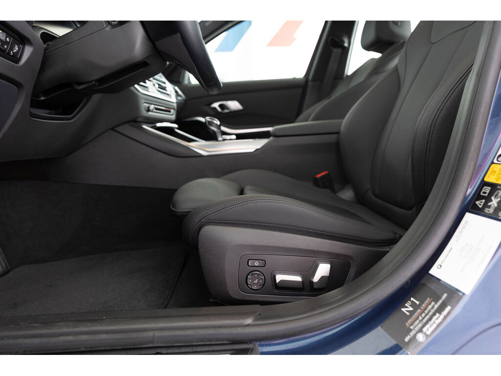 2021 BMW 3 Series 330i xDrive, Vancouver, Cash