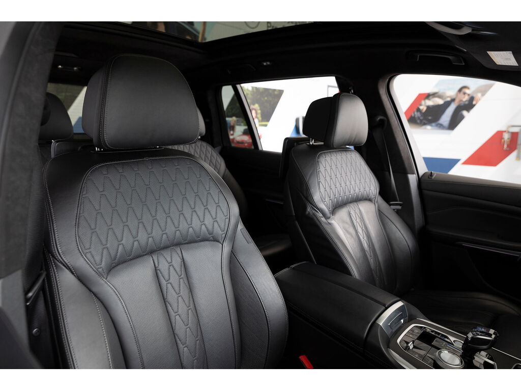 2021 BMW X7 xDrive40i, Vancouver, Cash