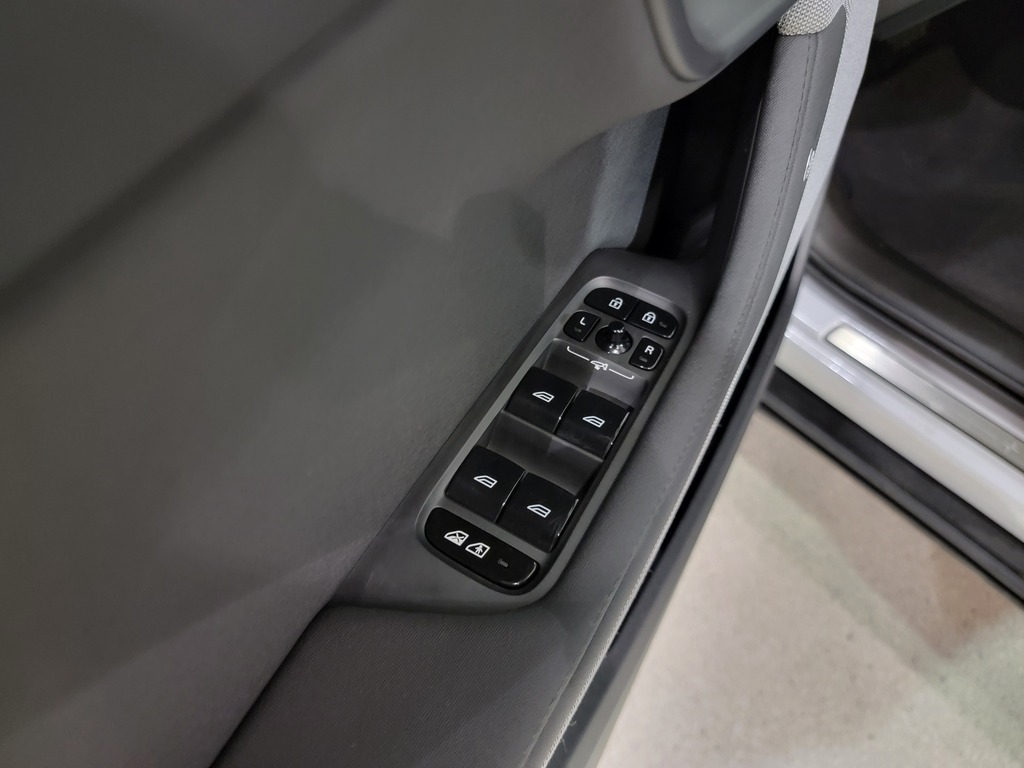 Polestar 2 2023