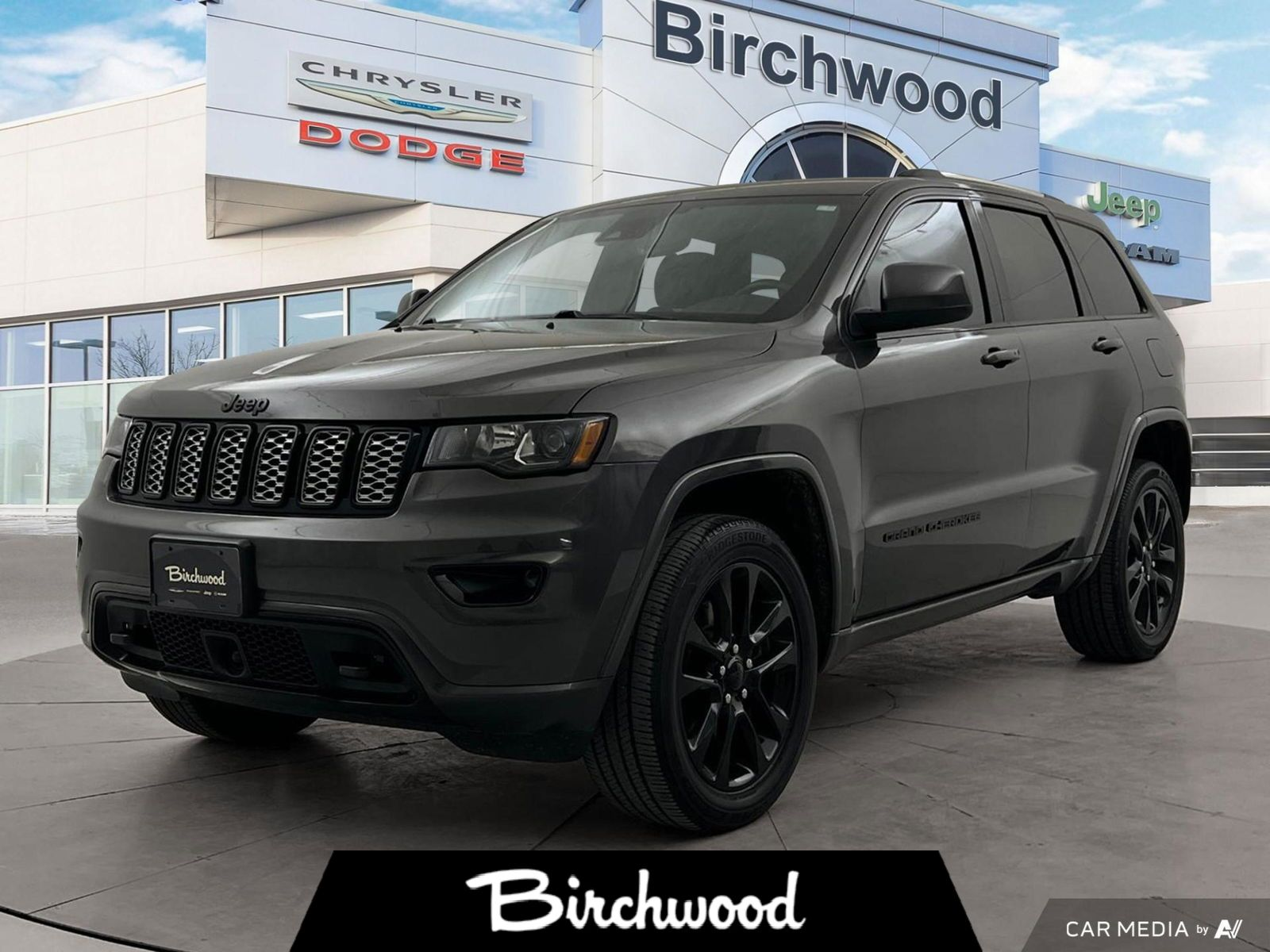 2021 Jeep Grand Cherokee Laredo Altitude | 5.99% O.A.C | New Brakes | One O
