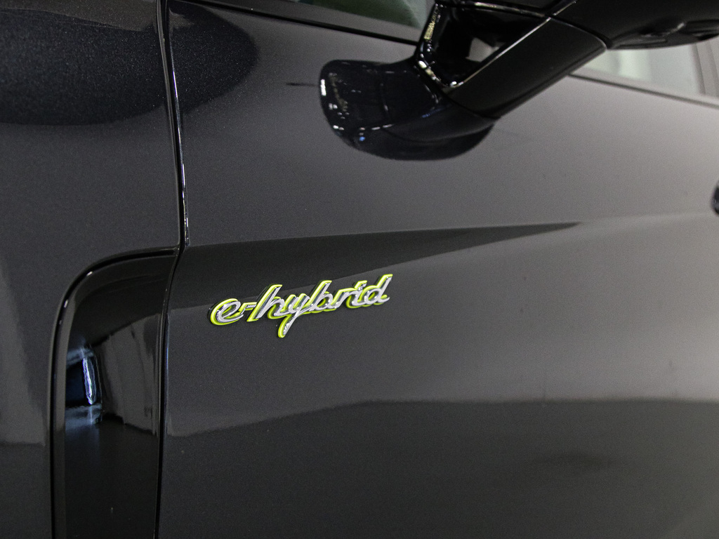 2018 Porsche Panamera E-Hybrid Sport Turismo 4, Toronto, Cash