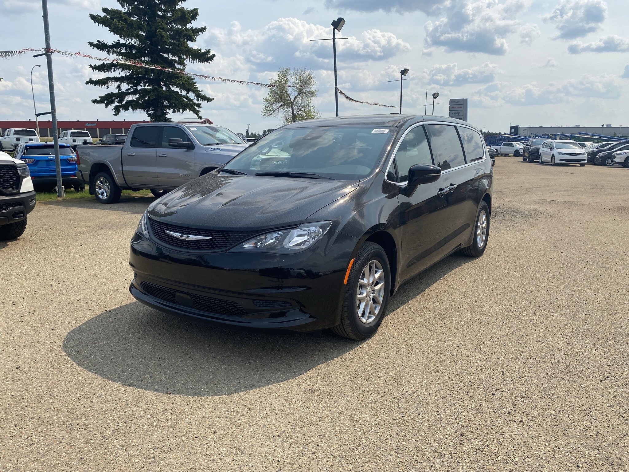 2025 Chrysler Grand Caravan