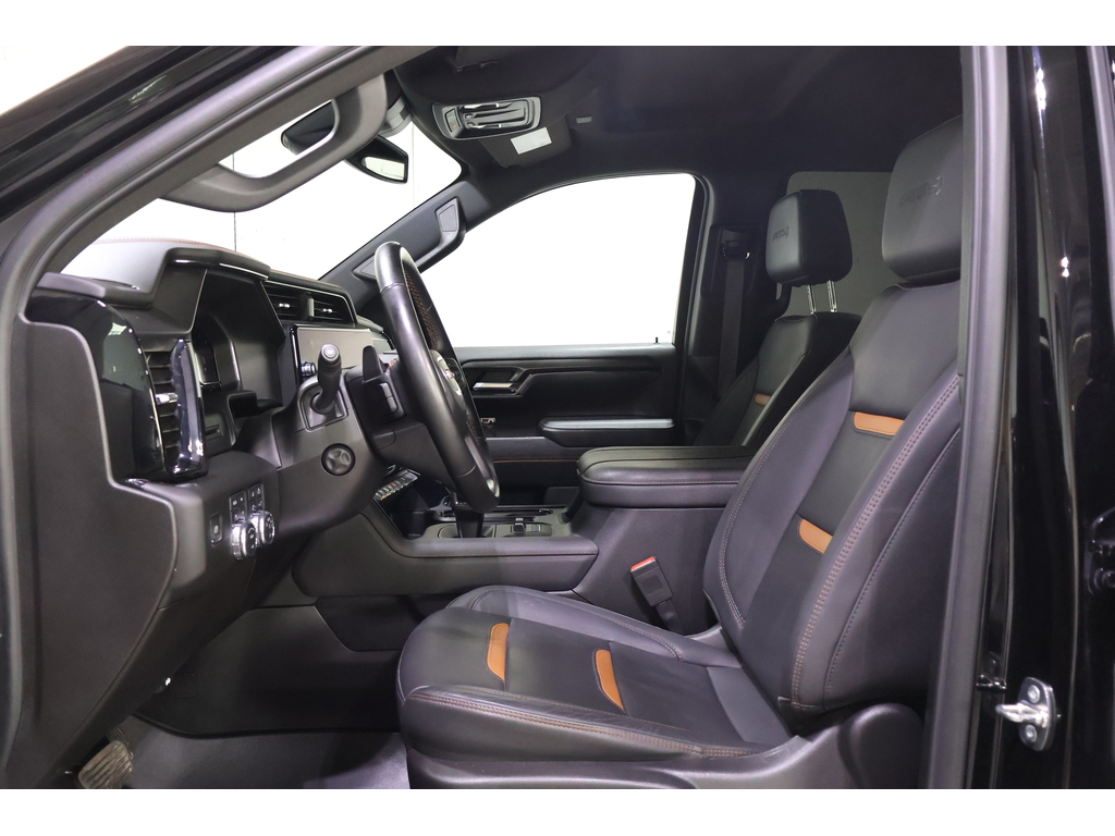 2024 GMC Sierra 1500 4WD Crew Cab 147  AT4, Toronto, Cash