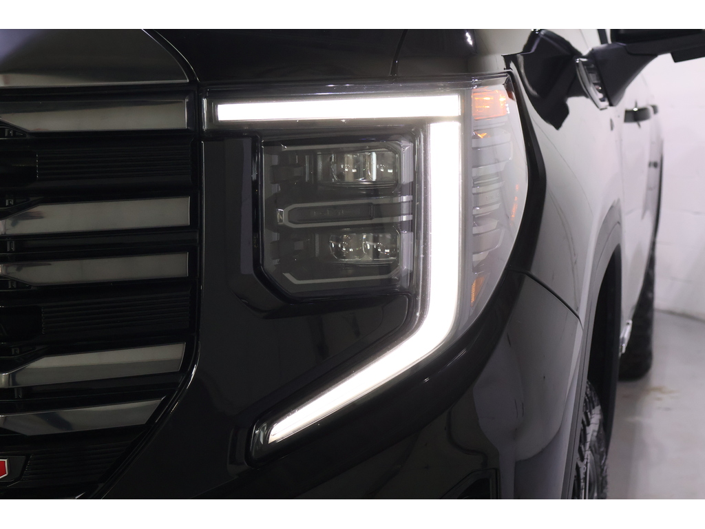 2024 GMC Sierra 1500 4WD Crew Cab 147  AT4, Toronto, Cash
