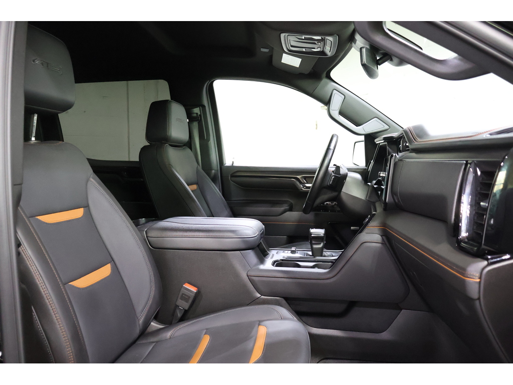 2024 GMC Sierra 1500 4WD Crew Cab 147  AT4, Toronto, Cash