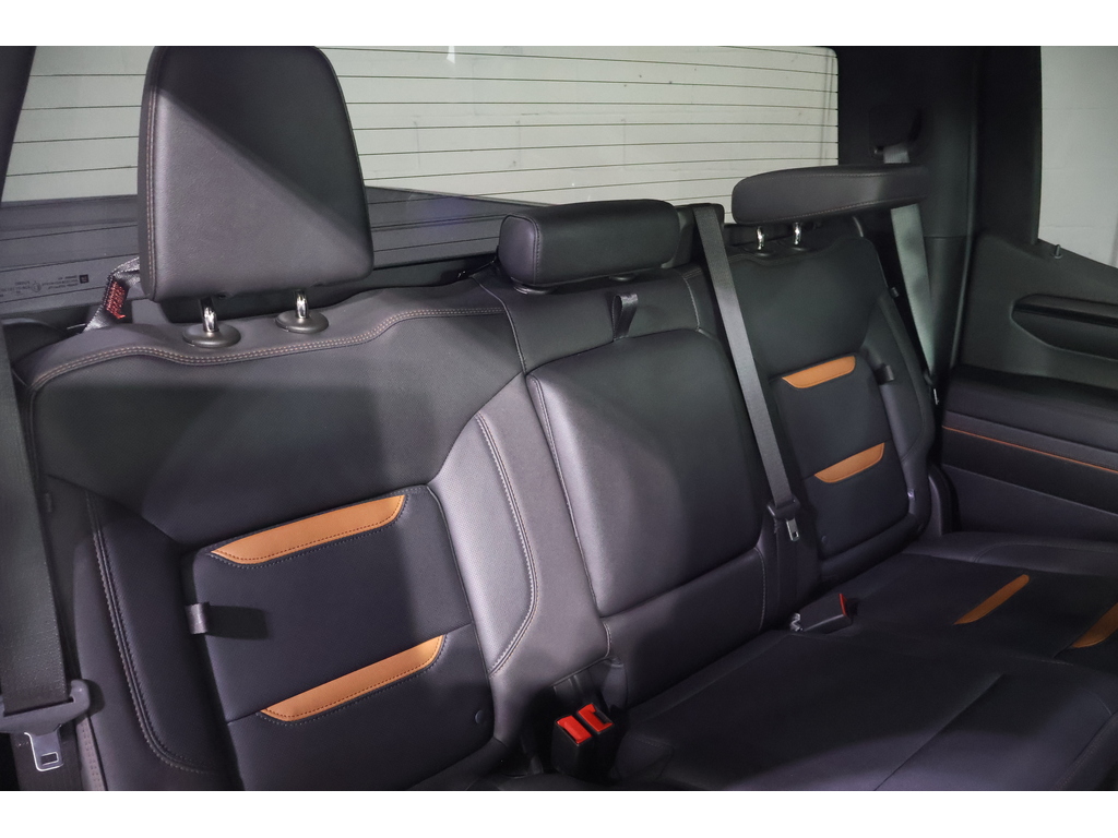 2024 GMC Sierra 1500 4WD Crew Cab 147  AT4, Toronto, Cash
