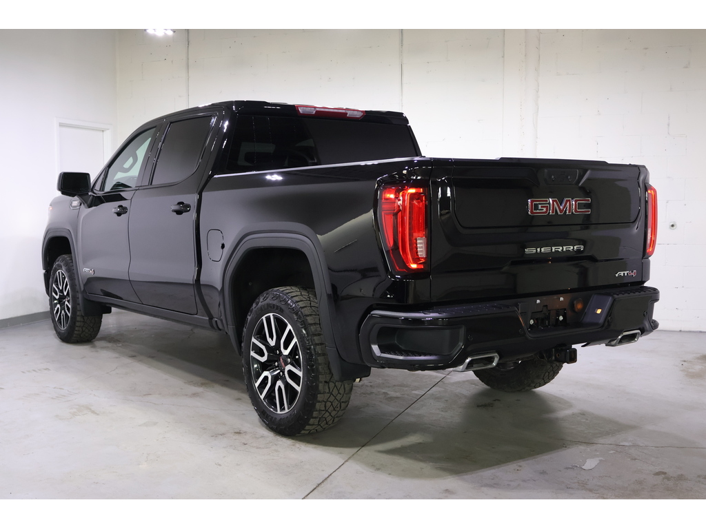 2024 GMC Sierra 1500 4WD Crew Cab 147  AT4, Toronto, Cash