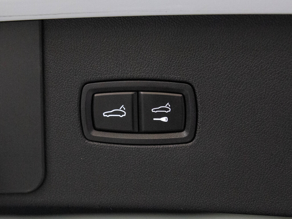 2023 Porsche Cayenne E-Hybrid Platinum Edition, Toronto, Cash