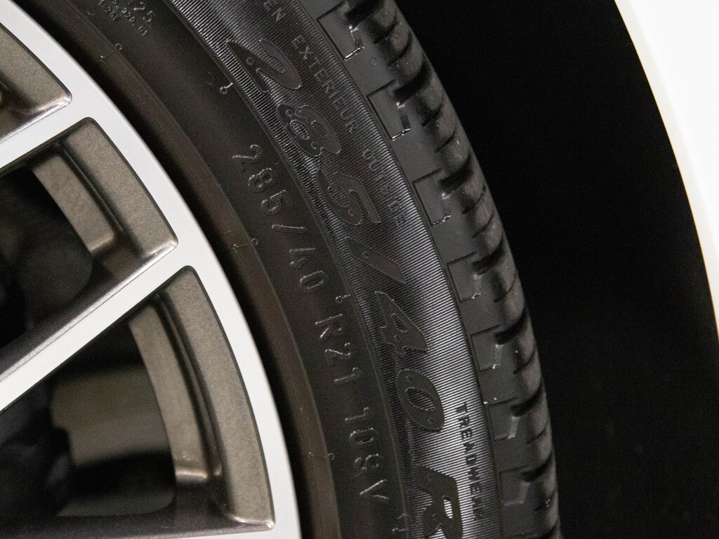 2023 Porsche Cayenne E-Hybrid Platinum Edition, Toronto, Cash