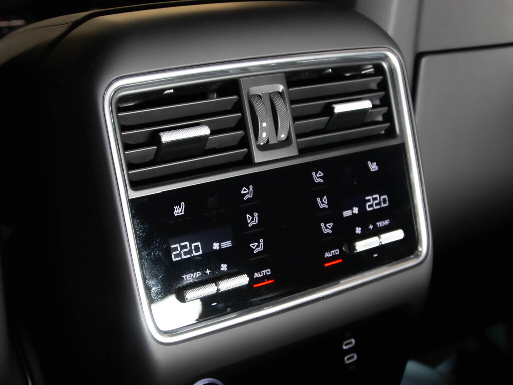 2023 Porsche Cayenne E-Hybrid Platinum Edition, Toronto, Cash
