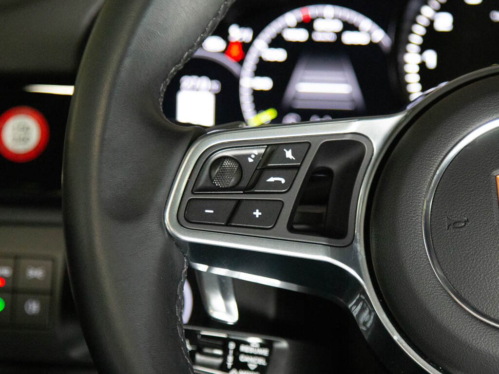 2023 Porsche Cayenne E-Hybrid Platinum Edition, Toronto, Cash
