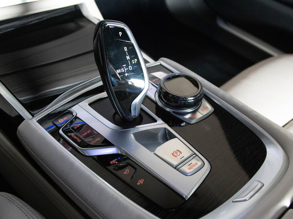 2020 BMW 750i xDrive, Toronto, Cash
