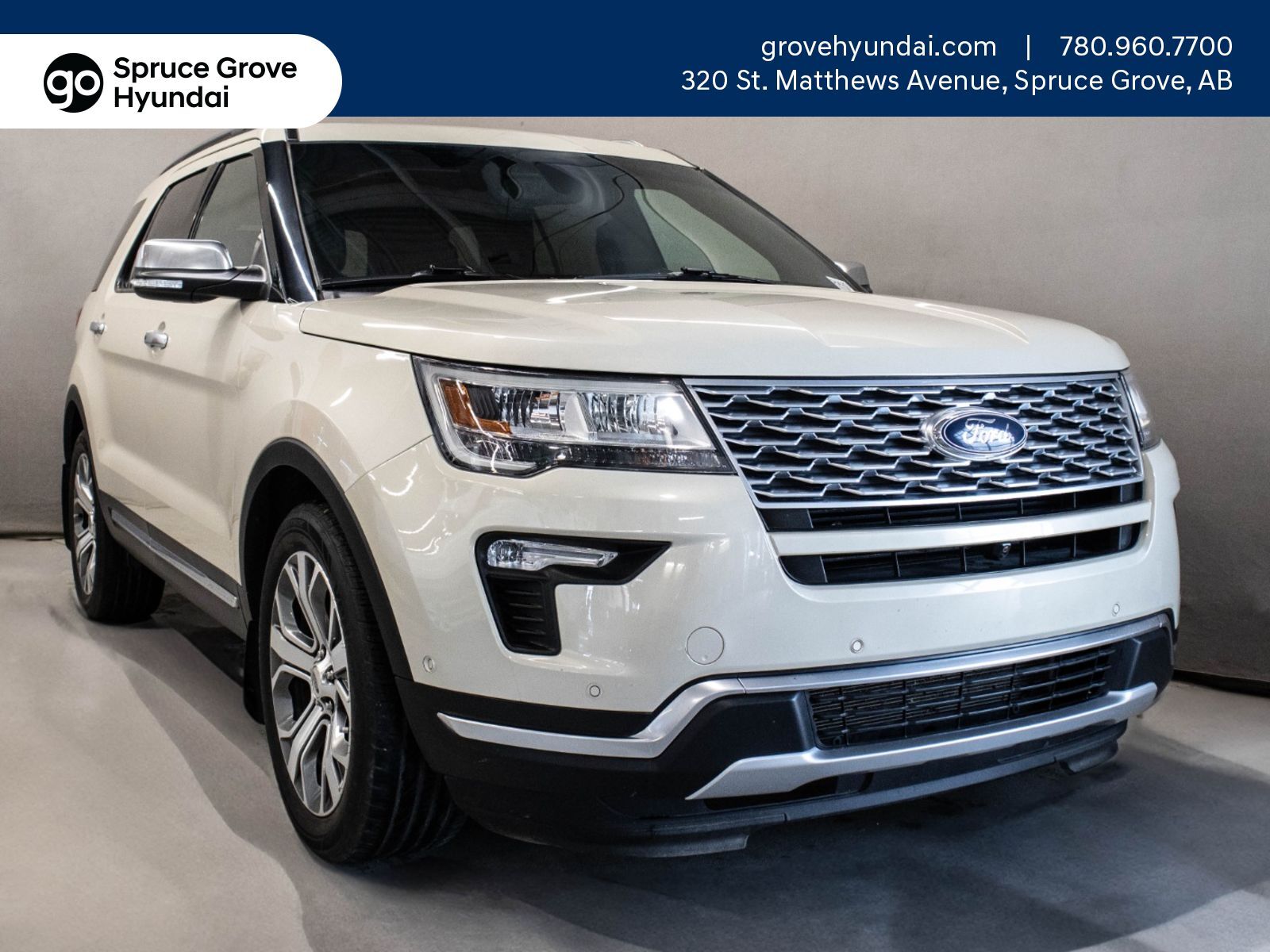 2018 Ford Explorer Platinum: AWD, Heating and Cooling Seats, Navigati