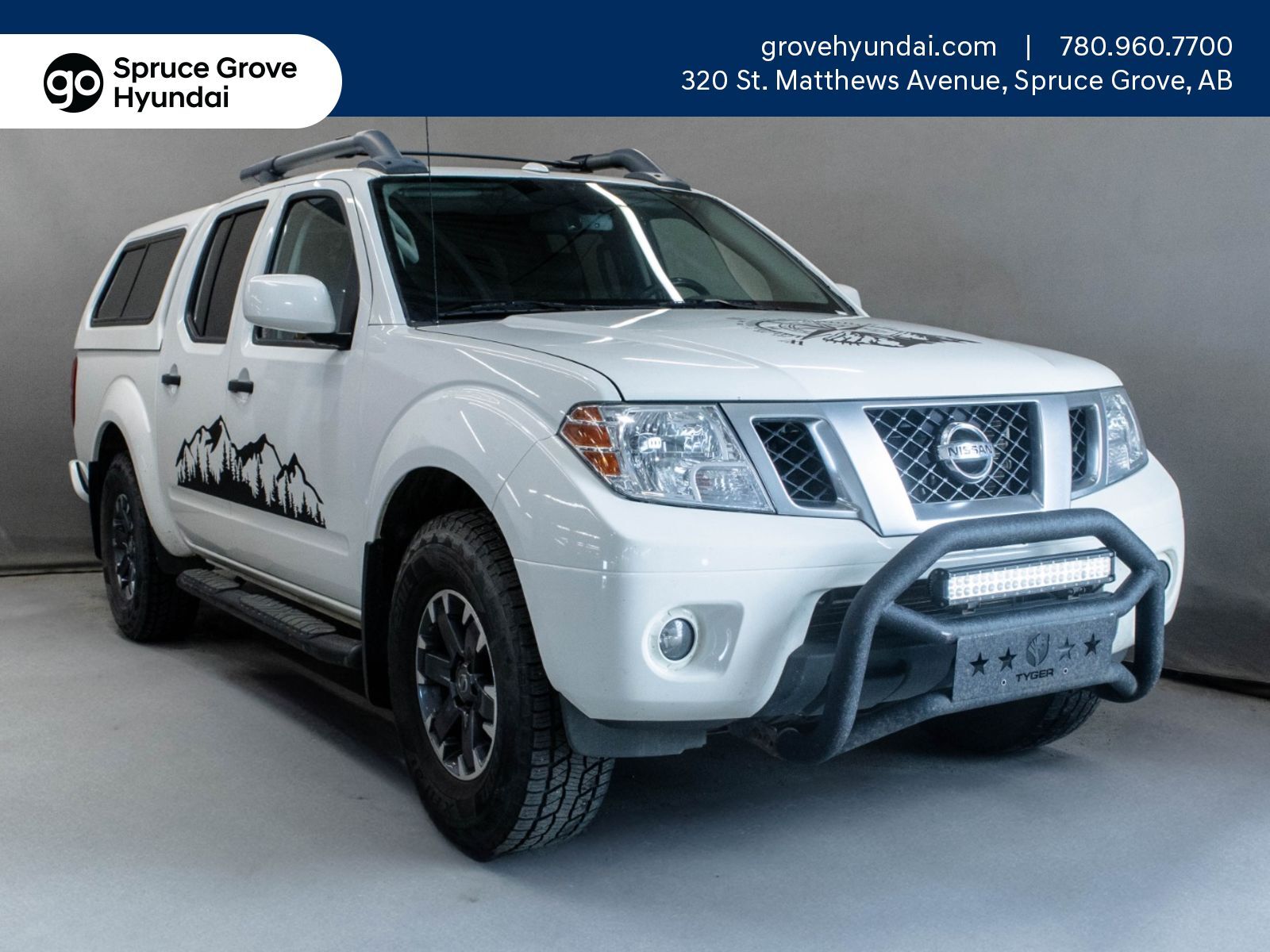 2018 Nissan Frontier PRO-4X: 4x4, Heated Seats, Navigation, Bluetooth, 