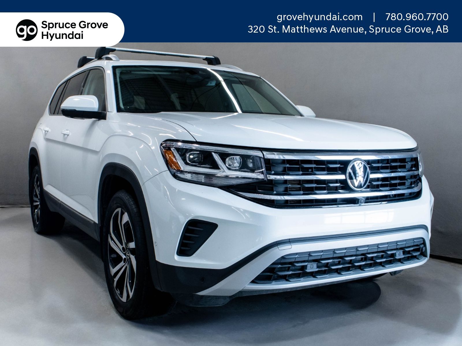 2021 Volkswagen Atlas Execline: Panoramic Moonroof, Heated Steering, Hea