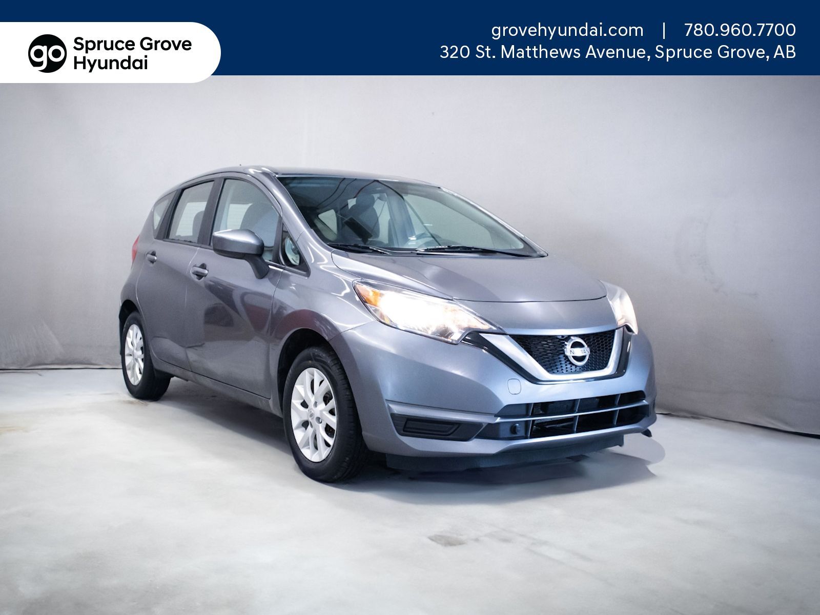 2018 Nissan Versa Note SV: HEATED SEATS, LOW MILEAGE, REVERSE CAMERA