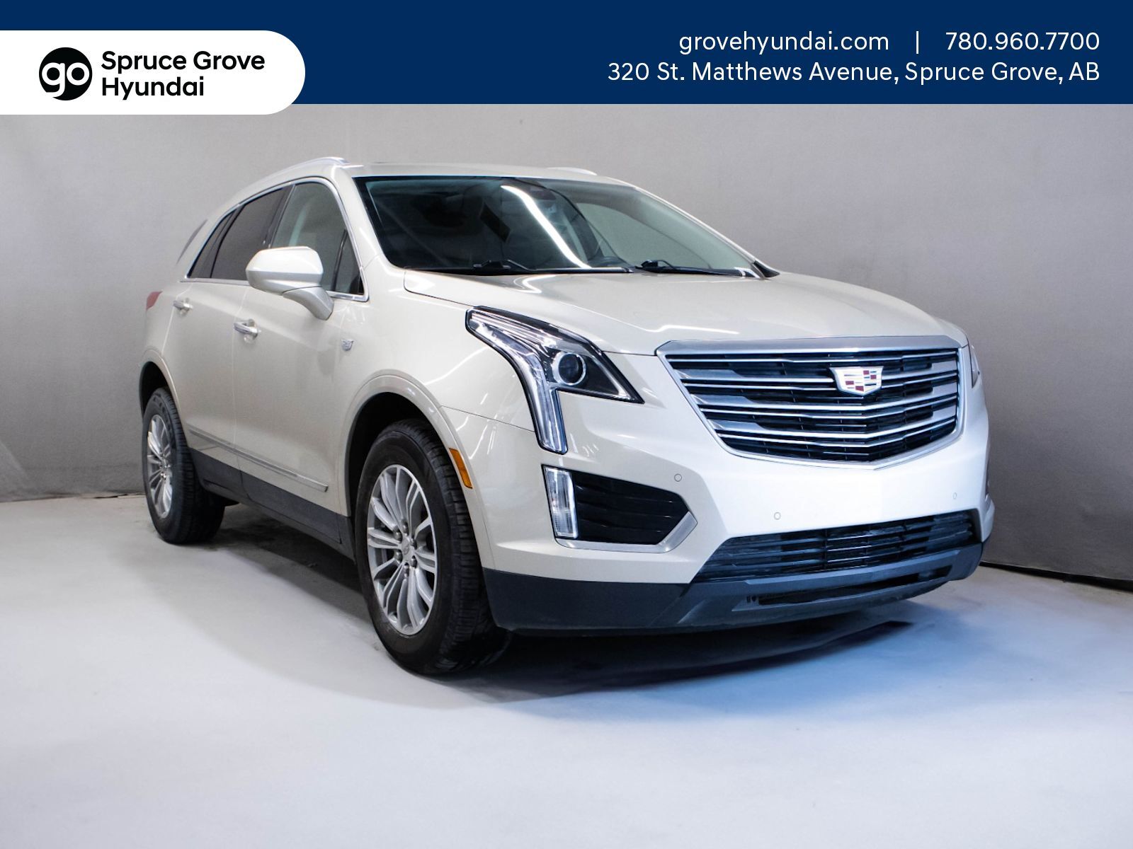 2017 Cadillac XT5 Luxury: AWD, Heated Seats, Heated Steering, Power 