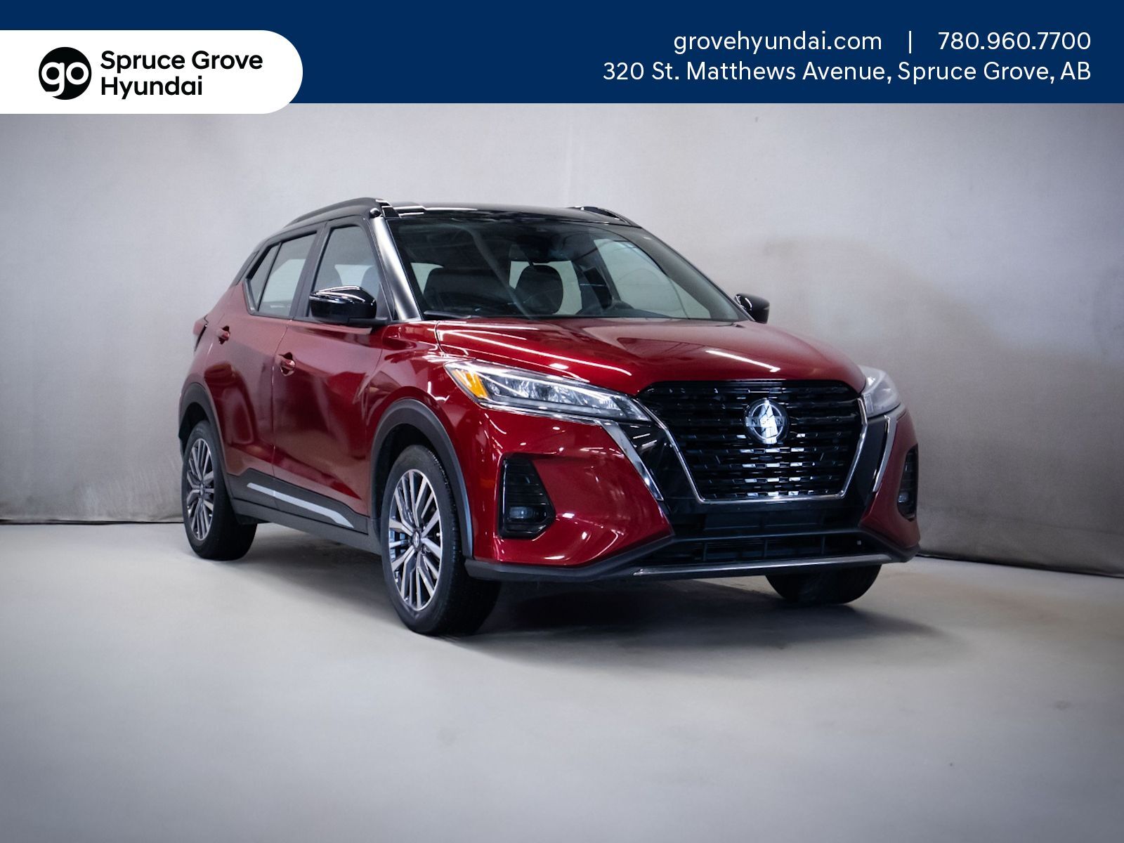 2021 Nissan Kicks SR: HEATED SEATS, HEATED STEERING WHEEL, ONE OWNER