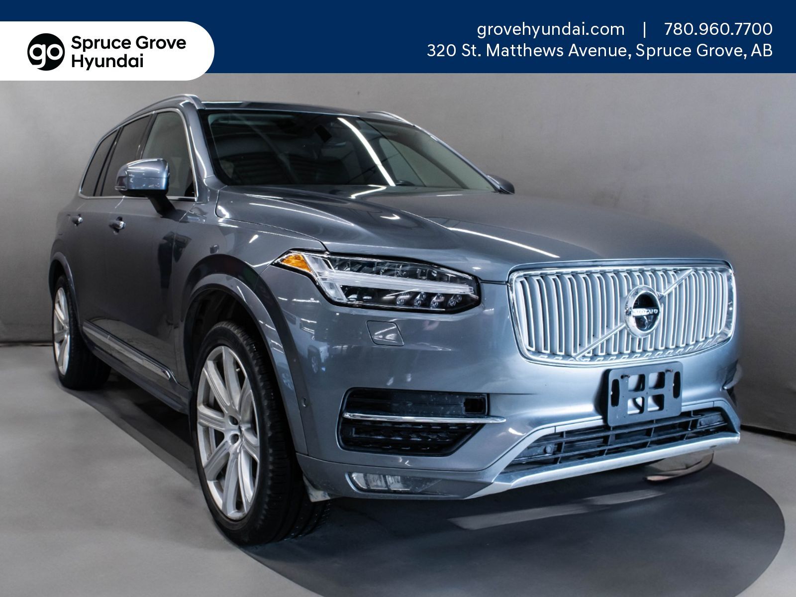 2016 Volvo XC90 Inscription: AWD, Heating and Cooling Seats, Panor