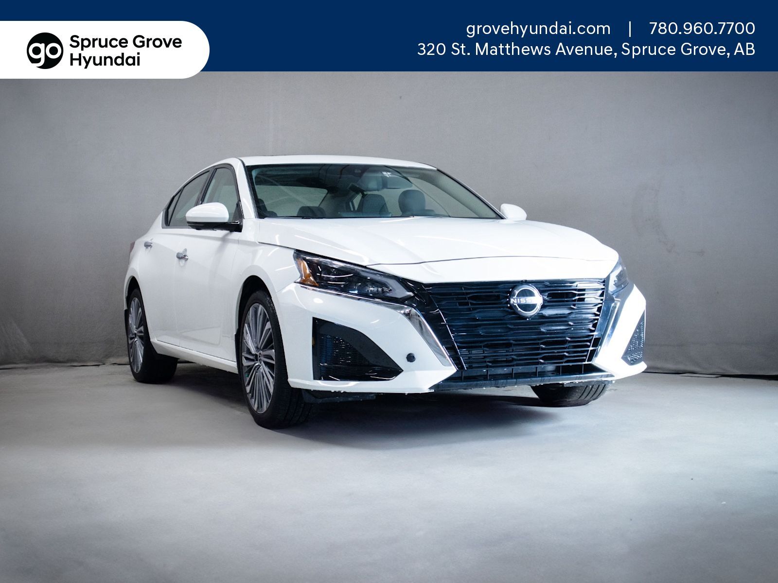 2024 Nissan Altima PLATINUM: HEATED SEATS, SUNROOF, ONE OWNER, NO REP