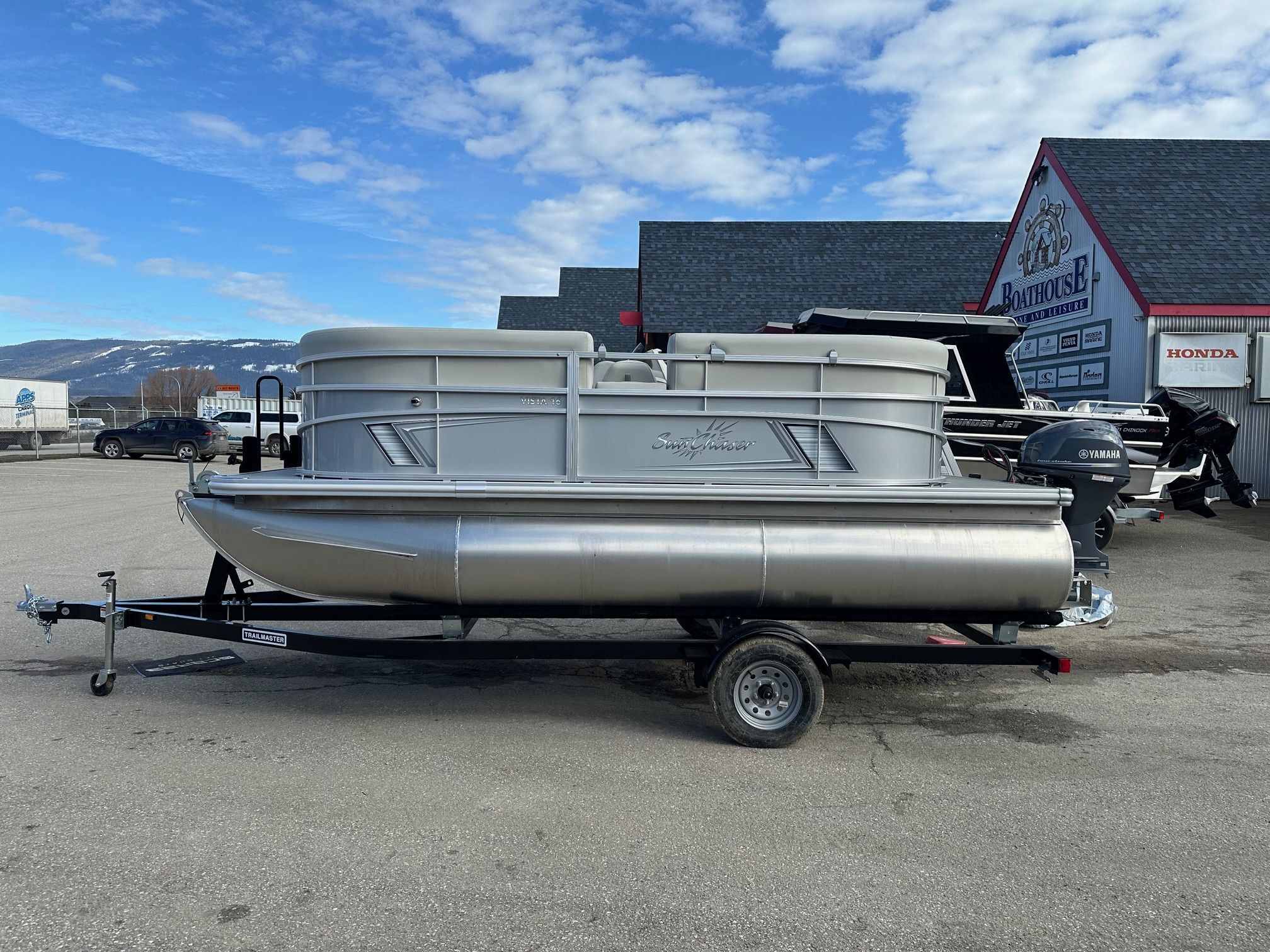 2025 Sunchaser Marine VISTA 16 LR 