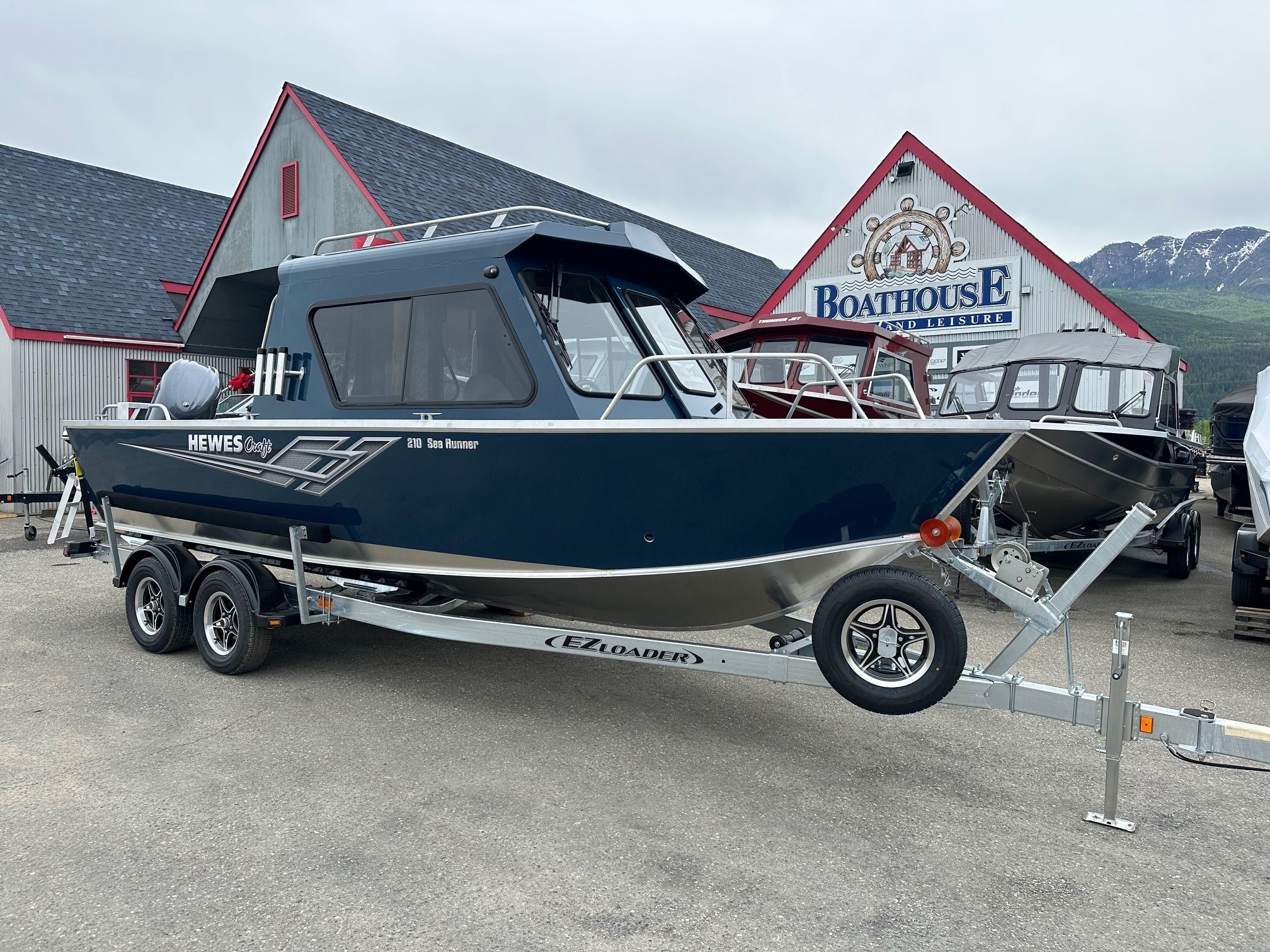 2025 Hewescraft 210 SEARUNNER ET HARDTOP DROP CURTAIN 