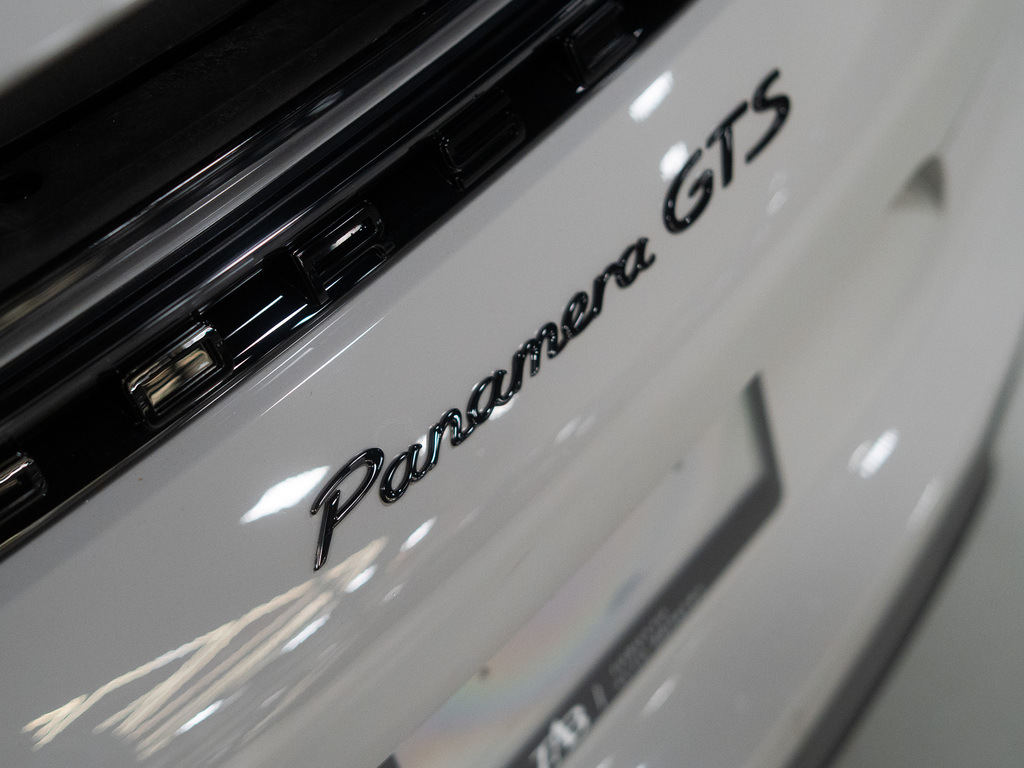 2021 Porsche Panamera GTS, Toronto, Cash
