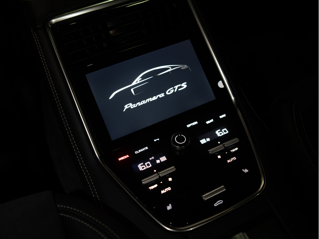 2021 Porsche Panamera GTS, Toronto, Cash