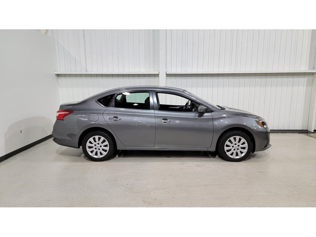 Nissan Sentra 2019