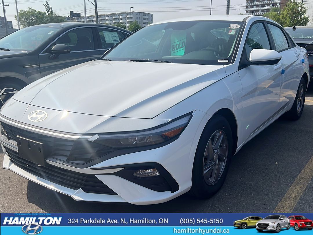 2025 Hyundai Elantra Essential