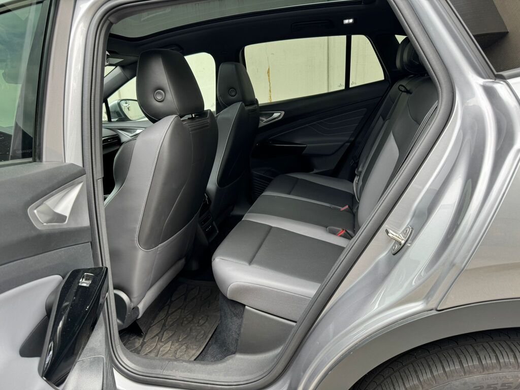 2023 Volkswagen ID.4 Pro, Vancouver, Cash