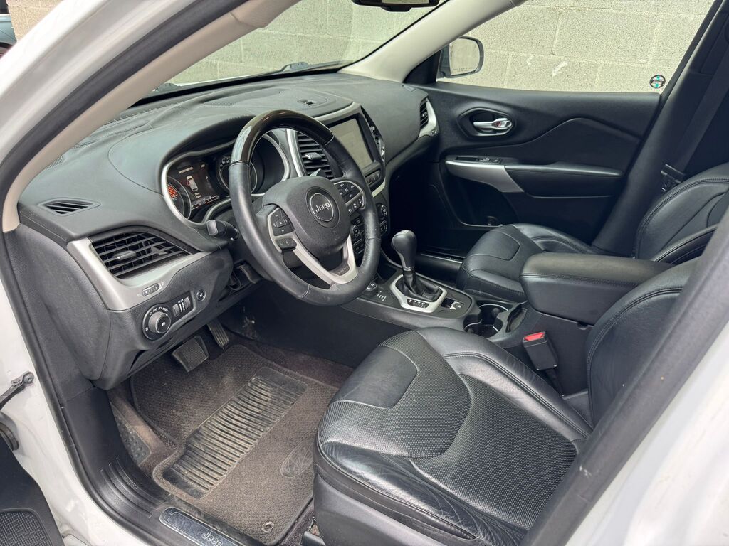 2016 Jeep Cherokee Overland, Vancouver, Cash