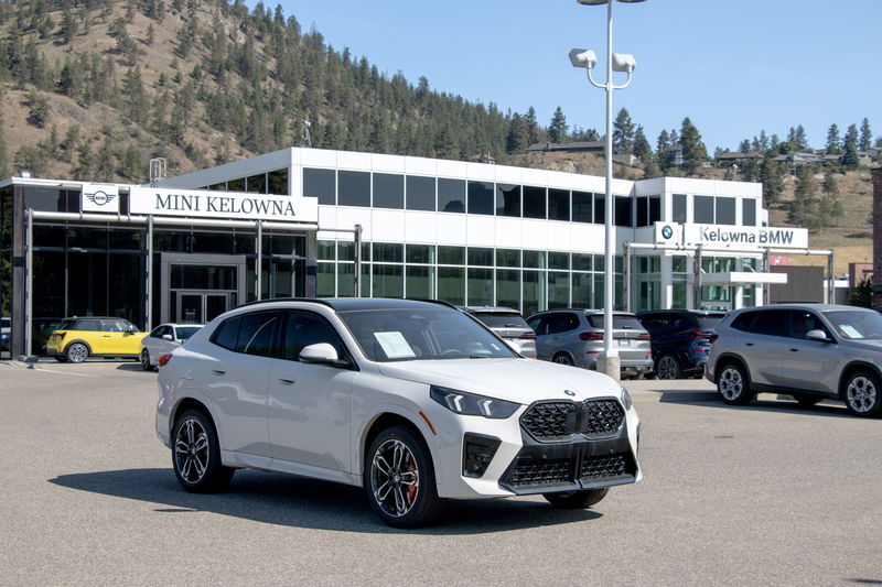 2025 BMW X2 xDrive28i