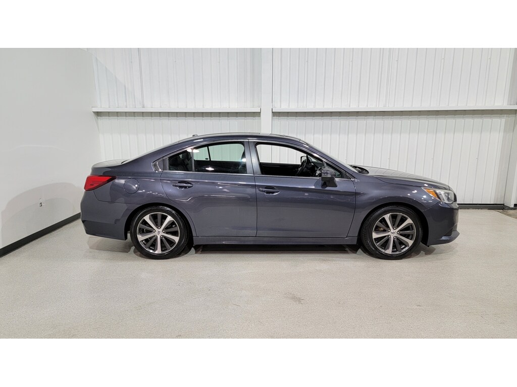 Subaru Legacy 2016