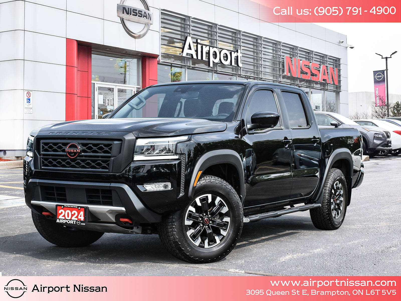 2024 Nissan Frontier Crew Cab 4x4 PRO-4X LUXURY PACKAGE/STEP RAILS