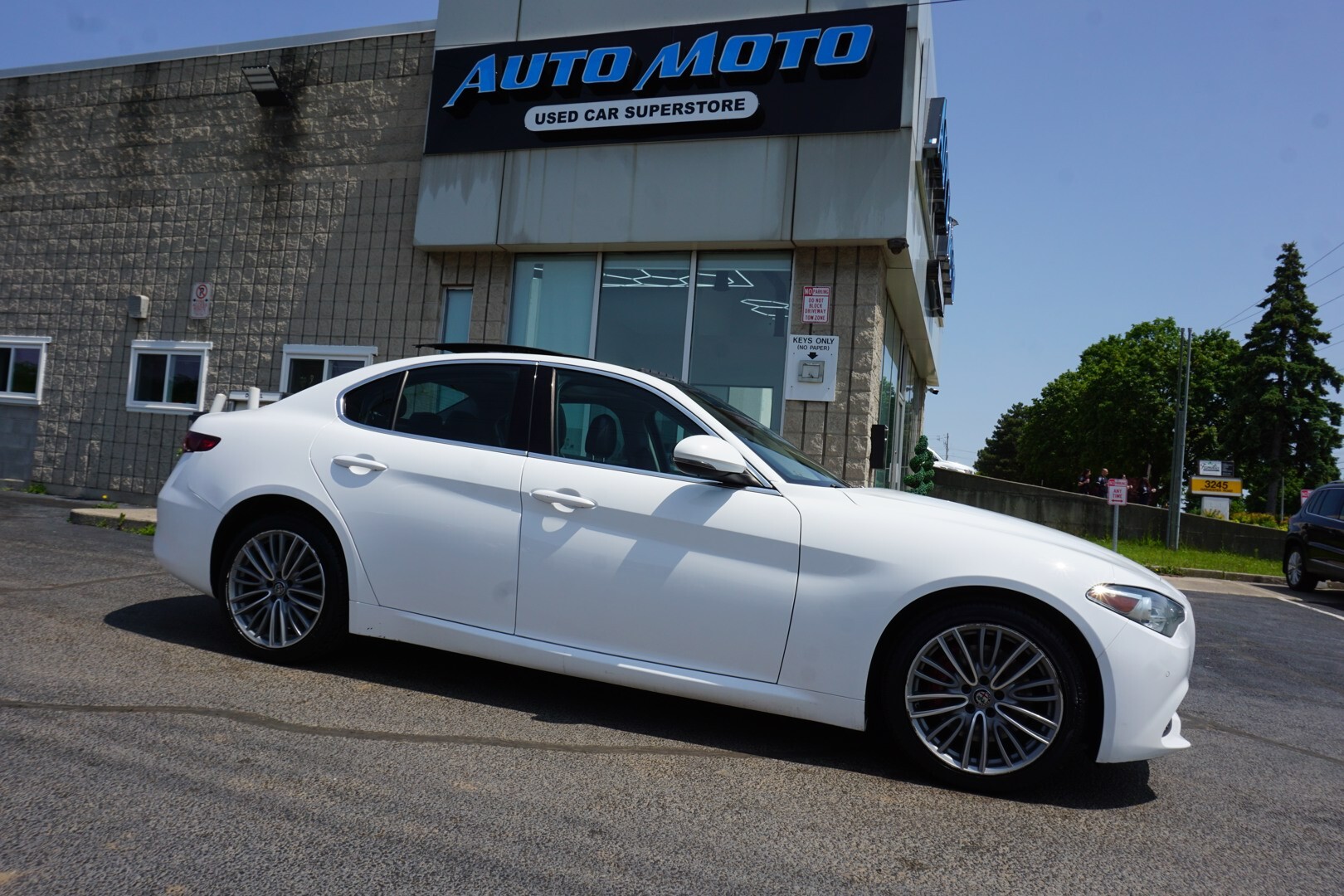 2017 Alfa Romeo Giulia 2.0Ti AWD CERTIFIED *MASERATI MAINTAIN* CAMERA NAV