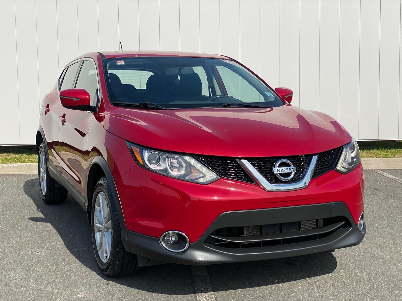 2017 Nissan Qashqai SV | SunRoof | Cam | USB | HtdSeats | Bluetooth
