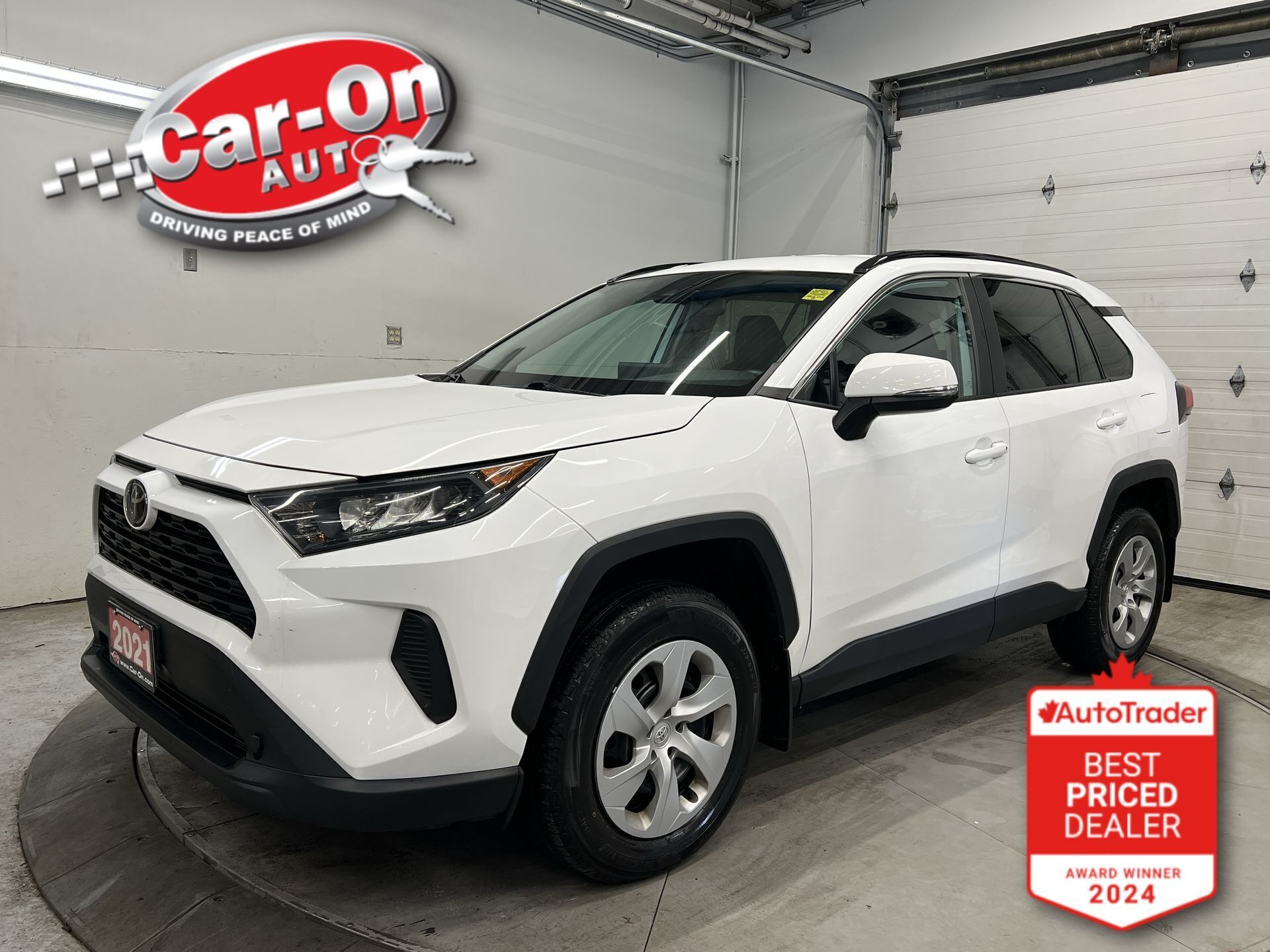 2021 Toyota RAV4 ONLY 49,000KMS| HTD SEATS| CARPLAY| REAR CAM