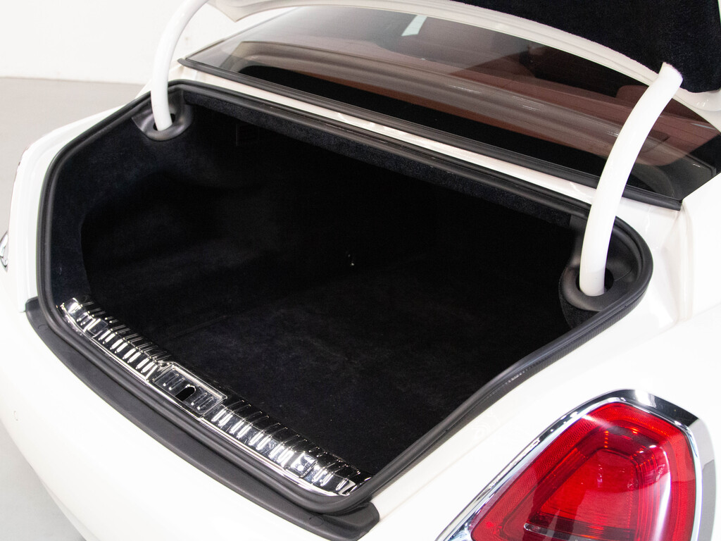 2015 Rolls-Royce Wraith COUPE      24" RIM   STARLIGHT HEADLINER   RED INT, Toronto, Cash