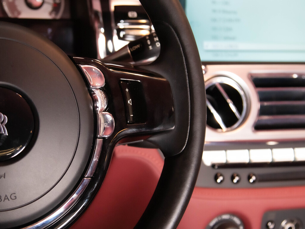 2015 Rolls-Royce Wraith COUPE      24" RIM   STARLIGHT HEADLINER   RED INT, Toronto, Cash