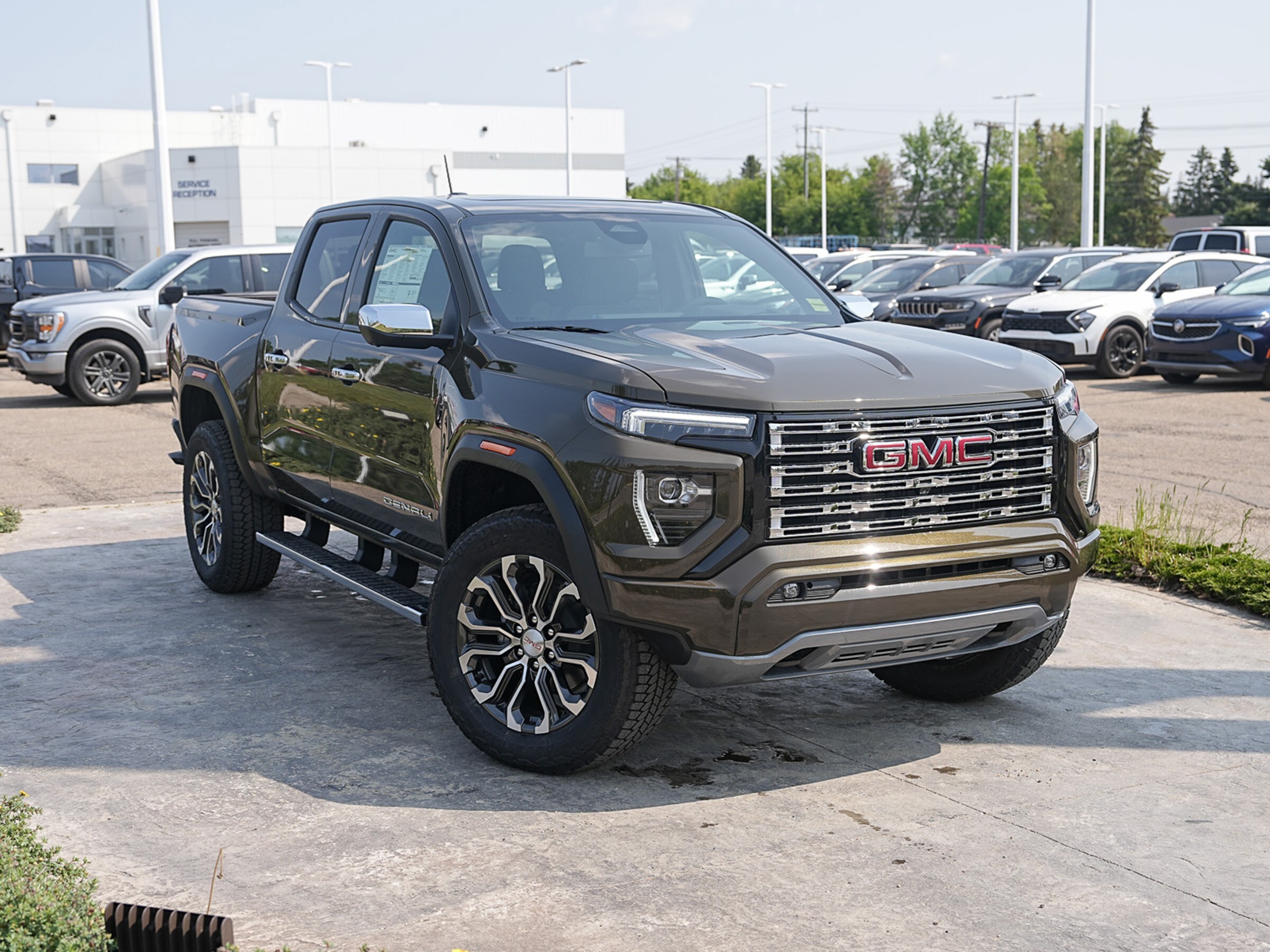 2025 GMC Canyon Denali