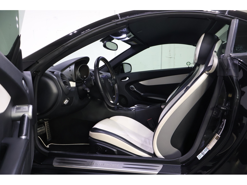2010 Mercedes-Benz SLK 350 2LOOK EDITION; 1 OF 25 IN CANADA CLEAN CARFAX, Toronto, Cash