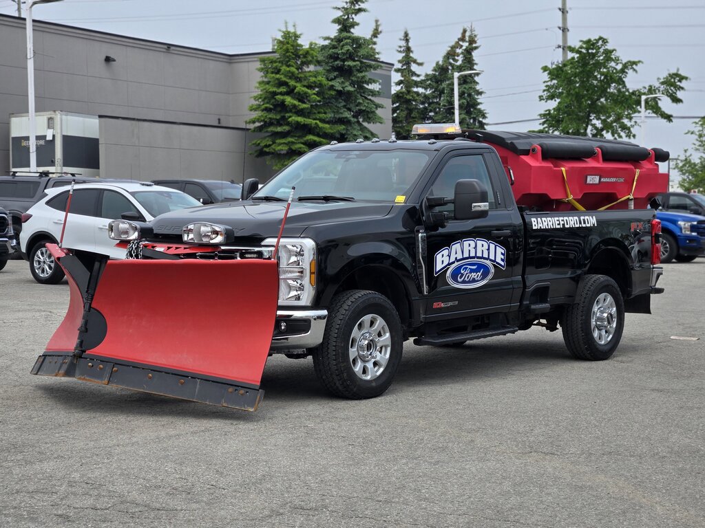 2024 Ford F-350 XLT 4WD Reg Cab 8' Box